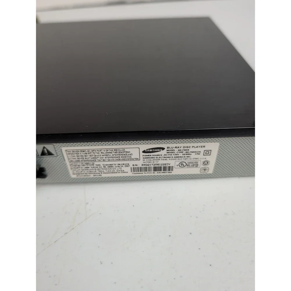 Samsung 3D Blu-ray DVD Player Wi-Fi w/ Remote & HDMI Cable Smart Player BD-FM59